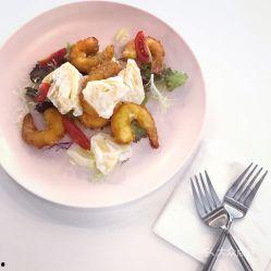 吃蜜瓜了可以吃大虾吗,美味搭配，尽享夏日盛宴